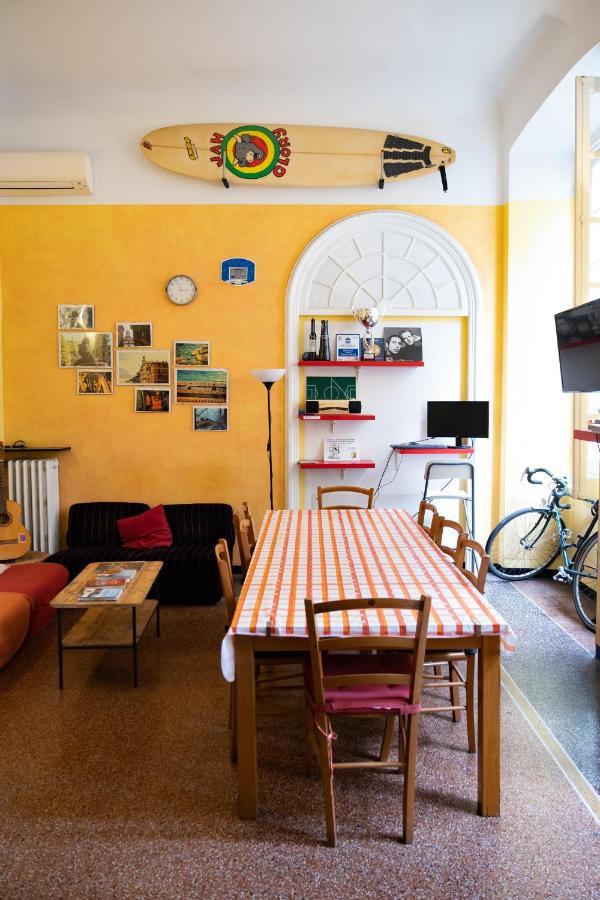 Manena Hostel Genova Ngoại thất bức ảnh